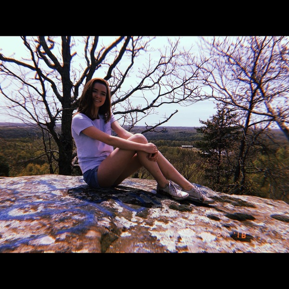 ava2528